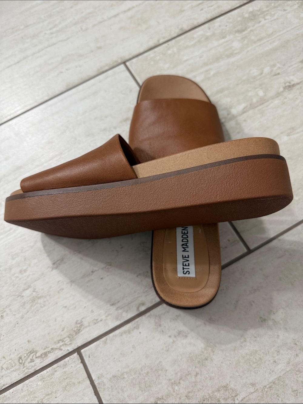 Steve Madden Tan Brown Wide leather strap Slide Sandals size 9.5 new - Picture 4 of 6